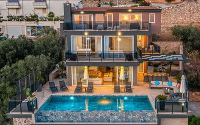 Villa Waratah · 4