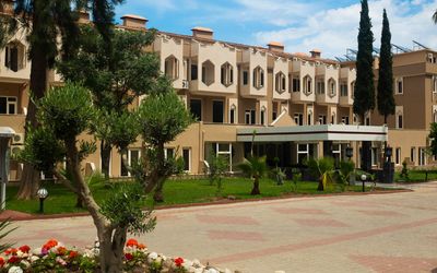 Alexius Beach Hotel · 3