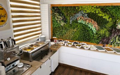 Otel Amsterdam · 4