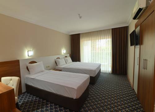 turkey/antalya/kemer/beralisafamilygardenresort07bdd5c7.jpg