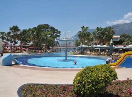turkey/antalya/kemer/clubboranmarebeach90b49146.jpg