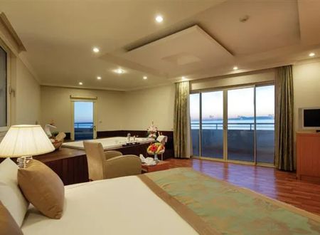 turkey/antalya/kemer/crystaladmiralresortsuitesspahotel412c130f.jpg