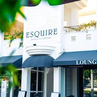 Esquire Hotels & Lounges