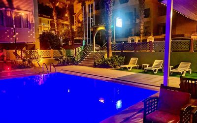 Latino Hotel · 3