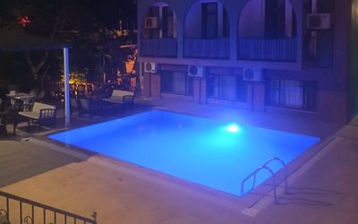 Latino Hotel · 4