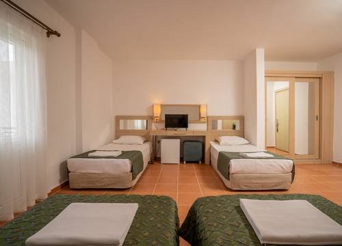 turkey/antalya/kemer/maliburesorthotel67276d5c.jpg