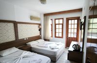 Standart Oda Deniz veya Dağ Manzaralı