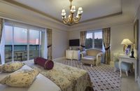 Deluxe Junior Family Suite