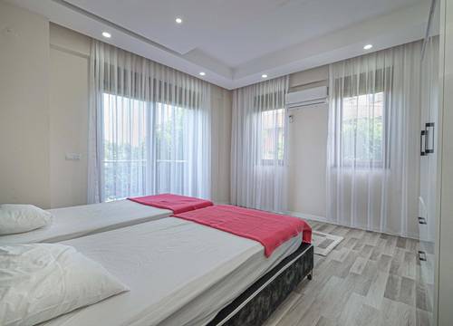 turkey/antalya/kemer/pakvillam144106c8.jpg