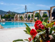 plaja 200 mt mesafede jakuzili havuzlu ultra lux bungalov
