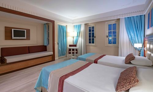 turkey/antalya/kemer/royaldiwatekirovaresort37aaace4.jpg