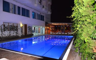 Kristal Beach Hotel · 3