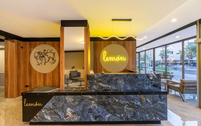 Lemon Hotel · 2