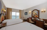 Deluxe Triple Room Deniz Manzaralı