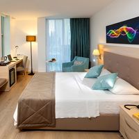 The Room Hotel & Apartments