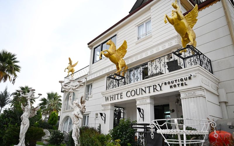 White Country Boutique Hotel · 1