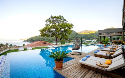 Melanippe Relaxing Hotel · 2