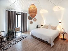 Deluxe Bungalow