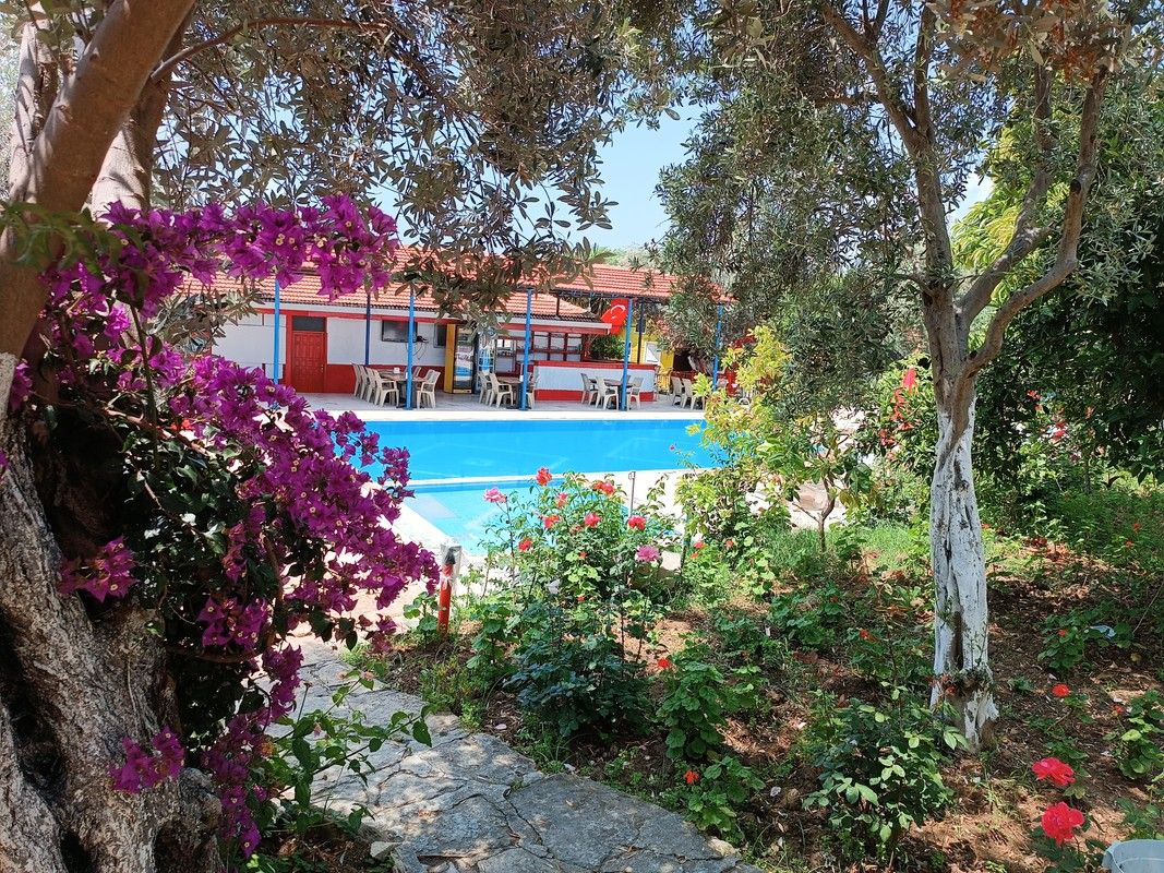 Bykara Motel