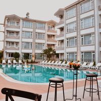 New Garden Side Apart Hotel