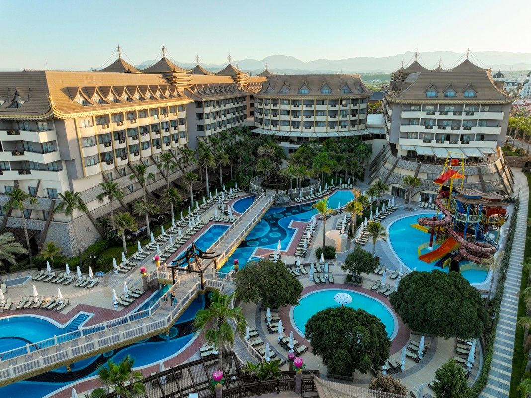 Royal Dragon Hotel