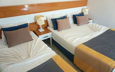 Side Legend Hotel · 5