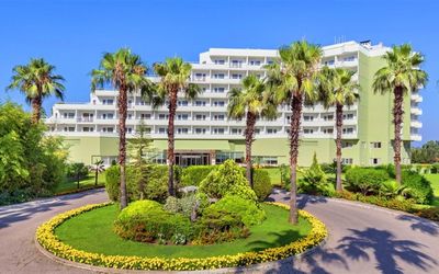 Miarosa Ghazal Resort · 5