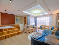 King Suit Spa Küvetli