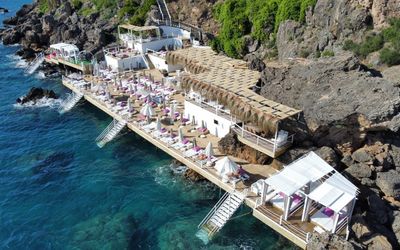La Boutique Hotel & Suites · 3