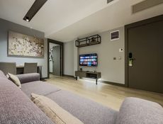 GARDEN SUITE