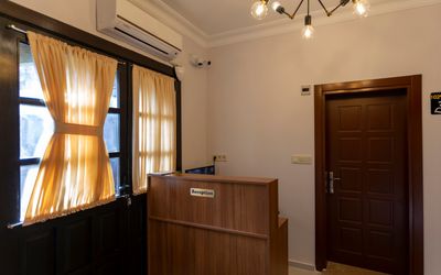 Pera Hotel · 5