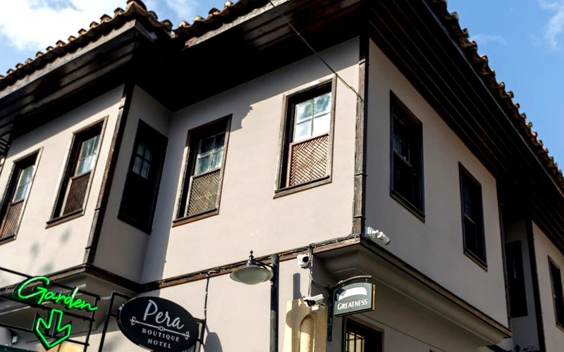 Pera Hotel · 1