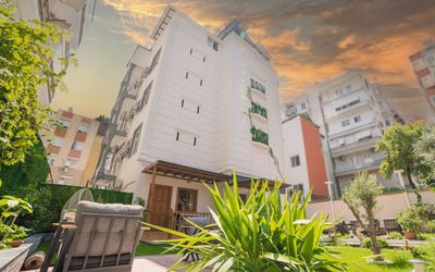 My Home Hotel · 4