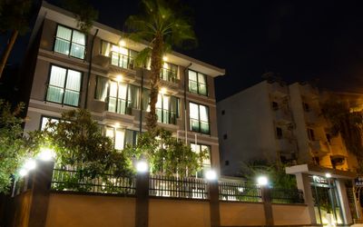 Opera Suites · 2