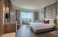 Elegance Deniz Manzaralı ve Jakuzili Oda