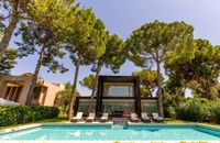 Serenity Deluxe Villa - 7 Pax