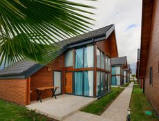 Kısmi Deniz Ve Bahçe Manzaralı Villa
