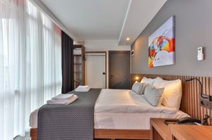 turkey/antalya/wolfofthecityb85d5a80.jpg