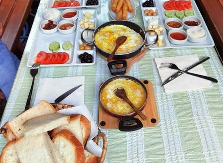 turkey/artvin/arhavi/mencunakonaklaribfa7f9fb.jpg
