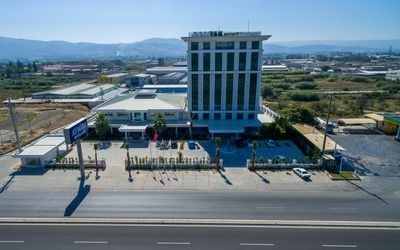 Aymira Hotel & Spa · 3