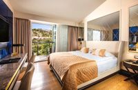 Superior Yandan Deniz Manzaralı