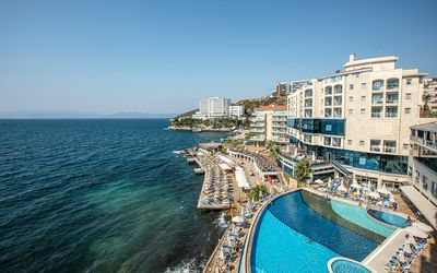 Charisma De Luxe Hotel · 3