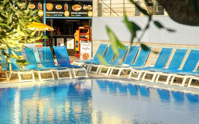 Mutlu Hotel · 3