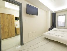 Family Room - Deluxe