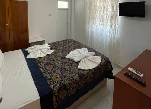 turkey/aydin/kusadasi/modapansiyonguzelcamli0908d235.jpg