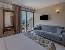 Deniz manzaralı Studio Oda