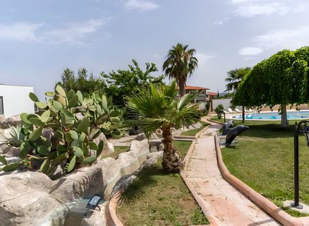 turkey/aydin/kusadasi/thelionsdenkusadasi3e677ea1.jpg