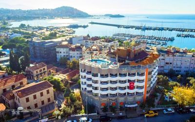 The View City Hotel · 2