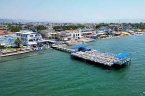 turkey/balikesir/akcaypierhotelbeachrestaurant625721cd.jpg
