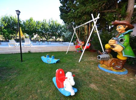 turkey/balikesir/ayvalik/cundabaselhotel4276fd38.jpg